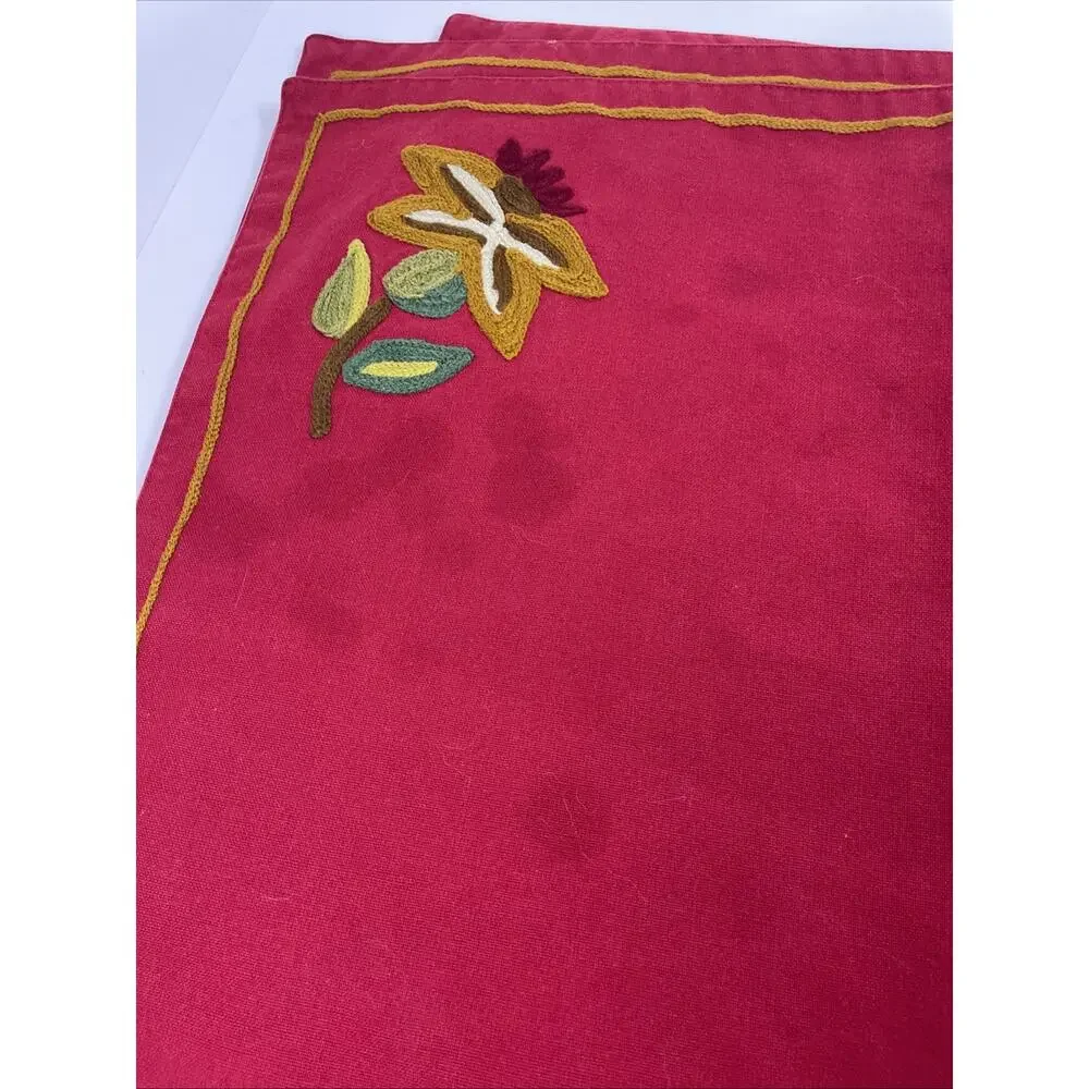WiLLIIAMS SONOMA Dark Red Placemats 20X14 Embroidered Cotton Set of 4 Pre-Owned